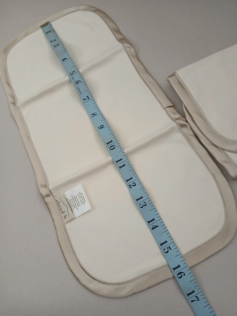 Cloud B Cream and Beige Burp Cloth Set